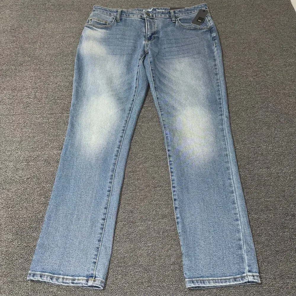 NWT Mossimo Mid-Rise Boyfriend‎ Jeans Women's Size 14 Regular Medium Wash Casual